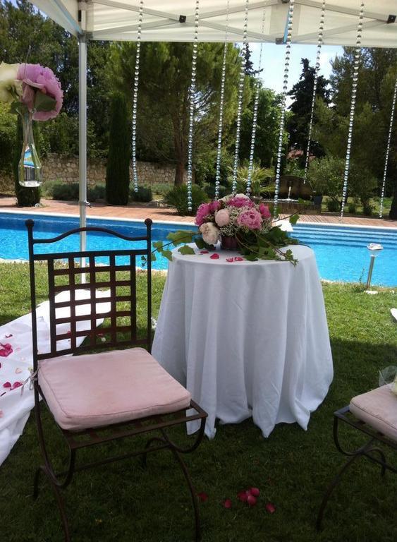 Gite Au Coeur De La Provence & Spa Saint-Cannat Værelse billede