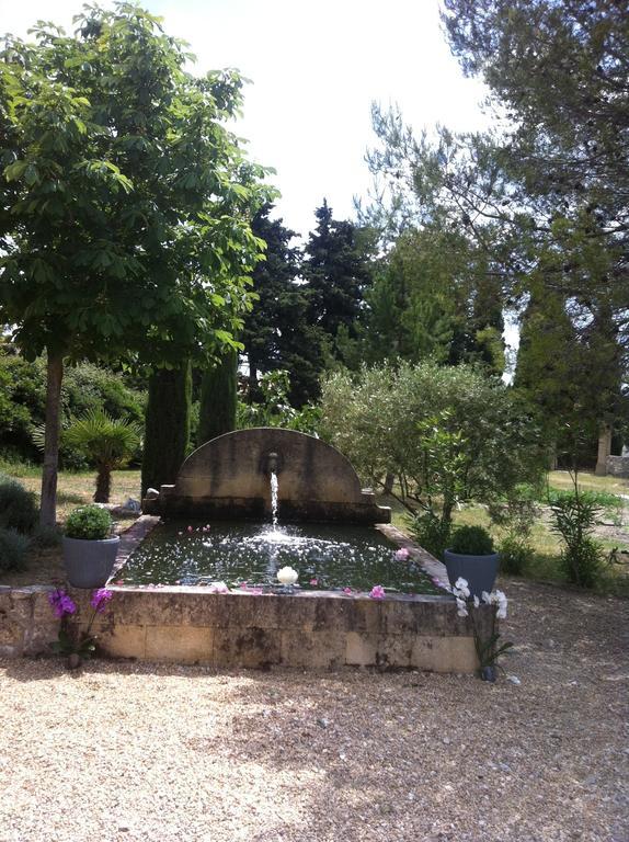Gite Au Coeur De La Provence & Spa Saint-Cannat Værelse billede